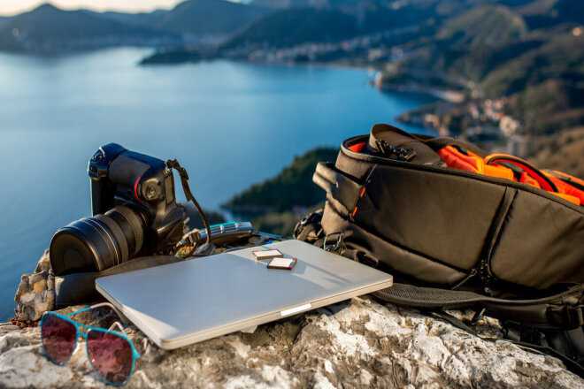 Лучшие фотоаппараты для путешествий и активного отдыха в 2022 году