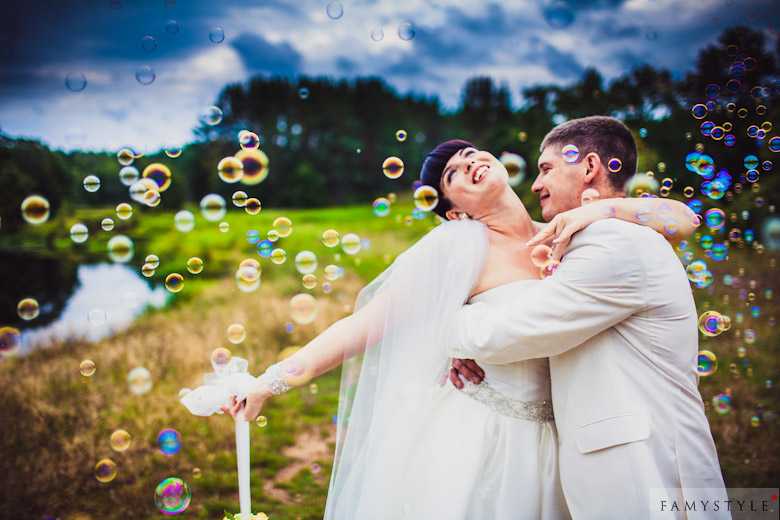 Позы для свадебной фотосъемки: советы профессионалов.