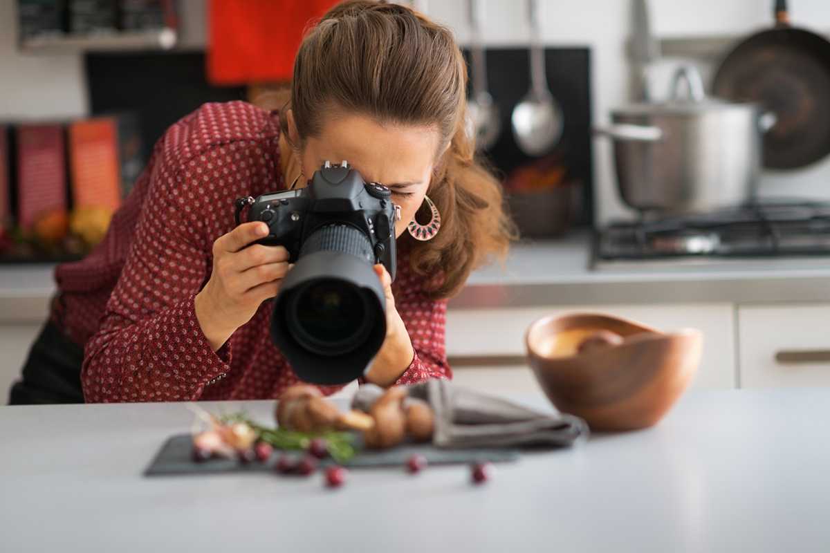 Как хорошо выглядеть в кадре: 30 советов от фотографа-профессионала