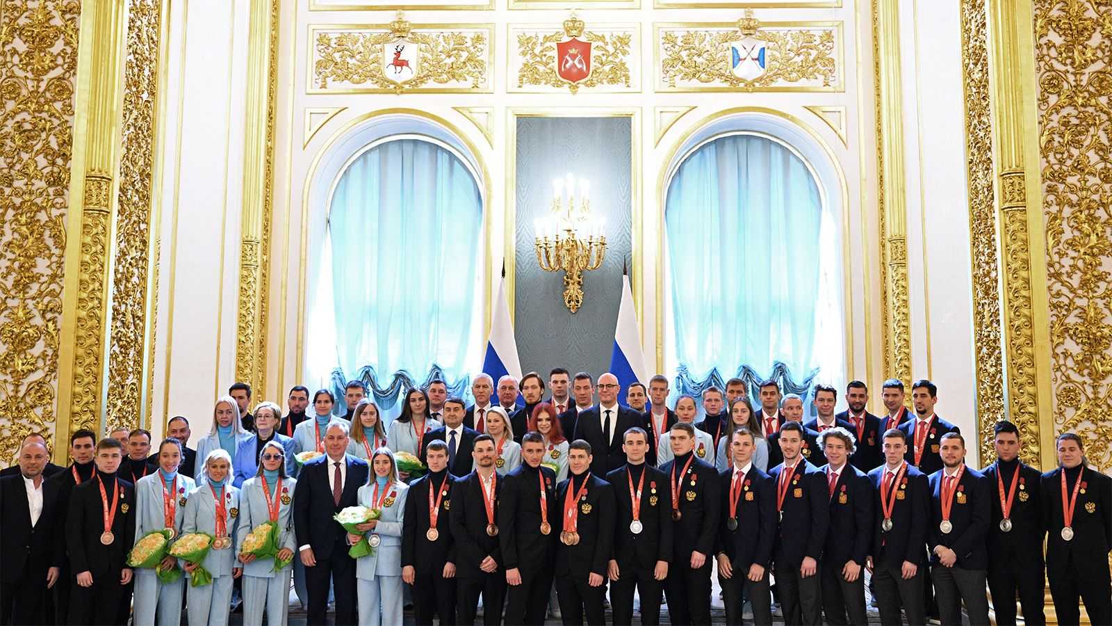 Кто из спортсменов пришел на встречу с путиным, кого не было на награждении олимпийцев в кремле 26 апреля 2022